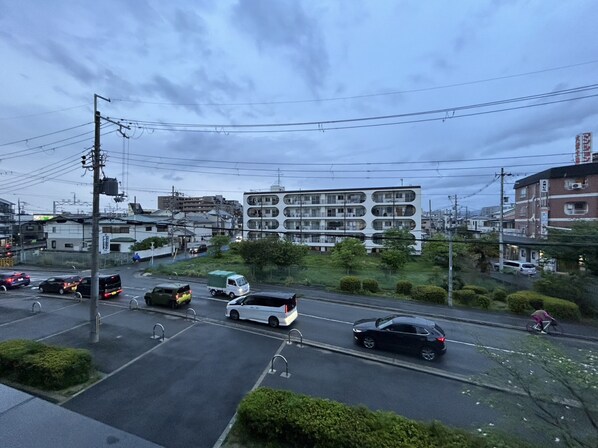 ＣＲＯＳＳ　ＣＯＵＲＴ高槻富田駅前の物件内観写真